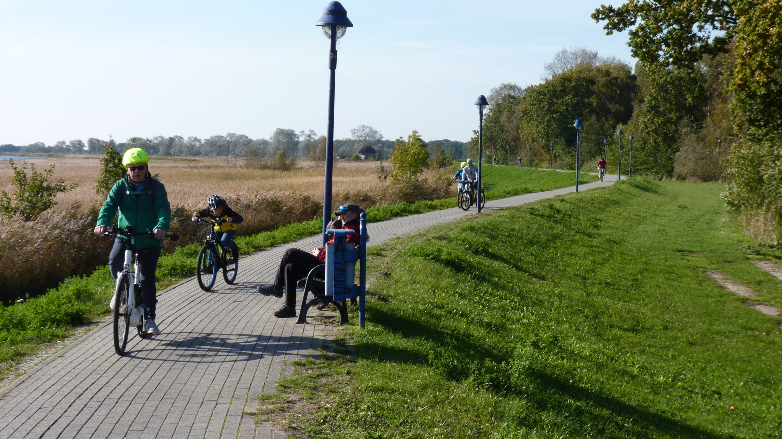 Rad Wanderweg Boddendeich Zingst scaled