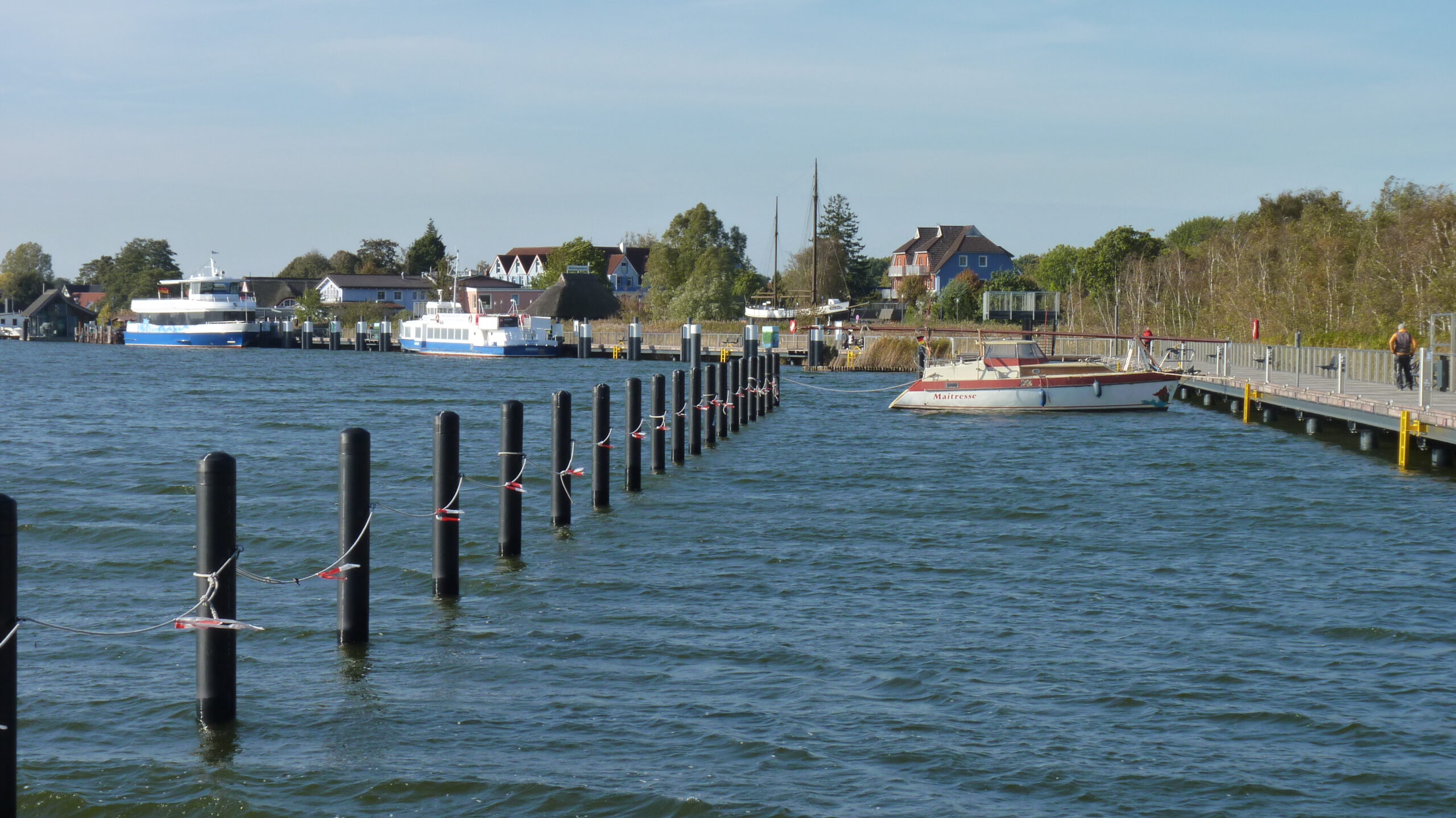 Hafen Zingst mit Gatsanleger scaled